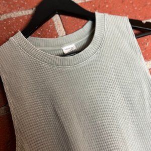 Women's Aritzia Wilfred Free Light Dress - Size Medium